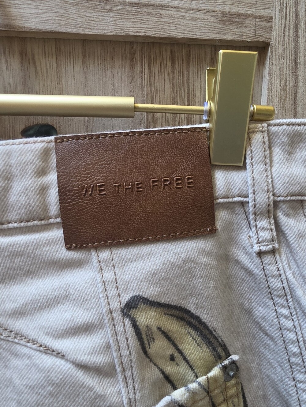 NWT We The Free Printed Good Luck Barrel Jeans in Go Bananas - Picture 10 of 15